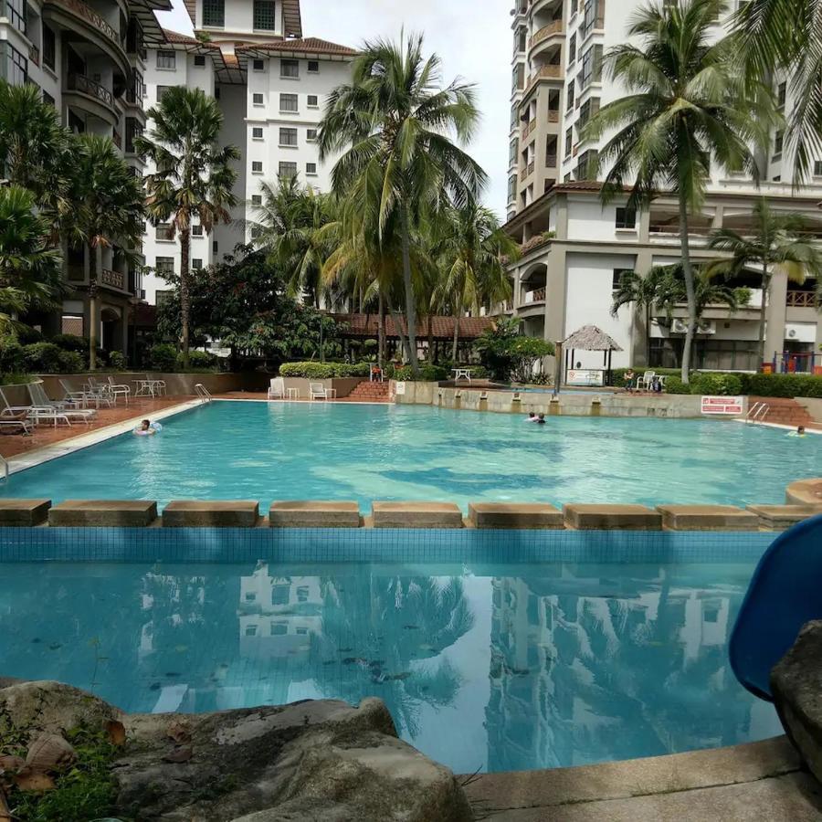 Mahkota Hotel Apartment Melaka Exteriör bild